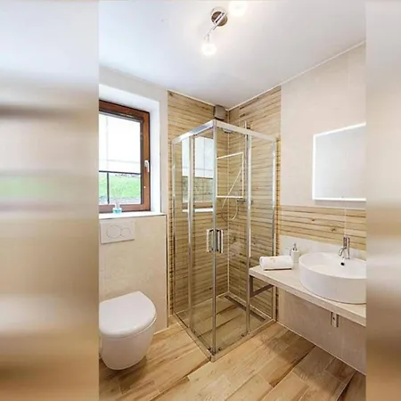 Comfortable With Amenities بيت للعطل هاراشوف